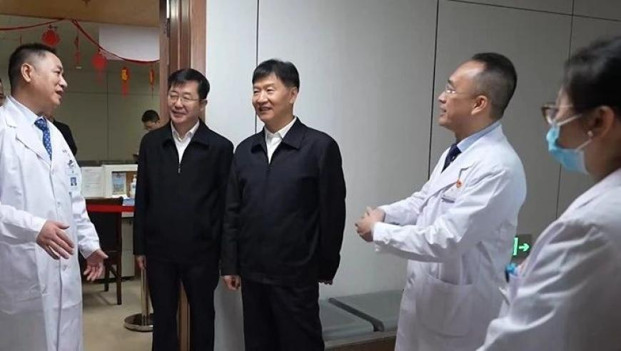 戚薇在直播间买方便面忘切小号,2025年今晚澳门直播开奖,国产化作答解释落实_HarmonyOSV11.93